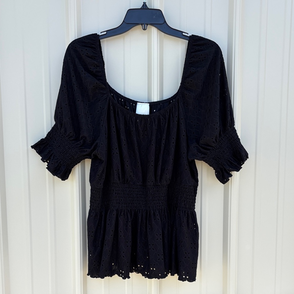 Elegant Black Eyelet Top NWOT 1X